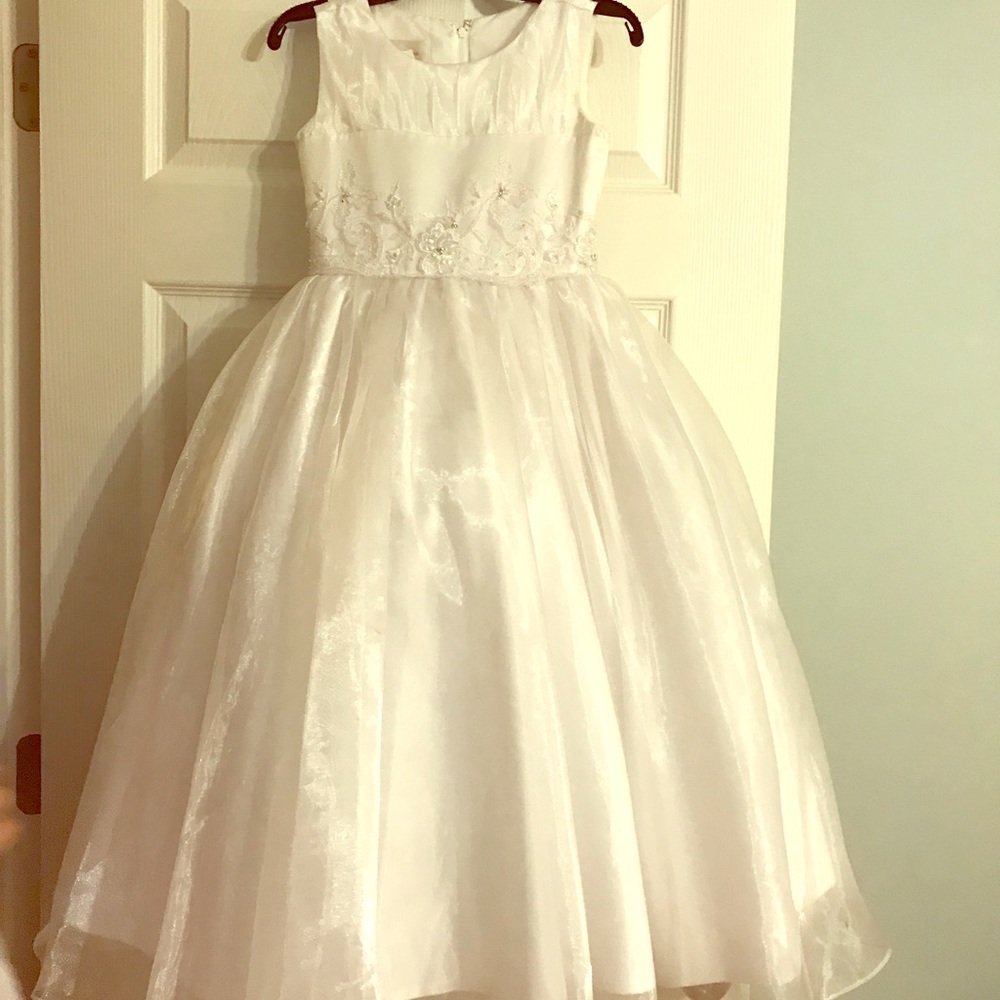 White dress (flower girl/first communion)